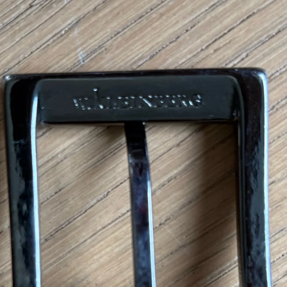W. KLEINBERG Smooth Leather 1.5” Belt Size 40